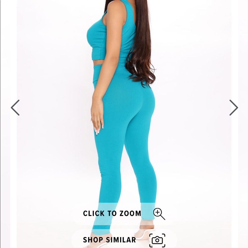 SEXY FASHION NOVA ACTIVE WEAR - Picture 2 of 3